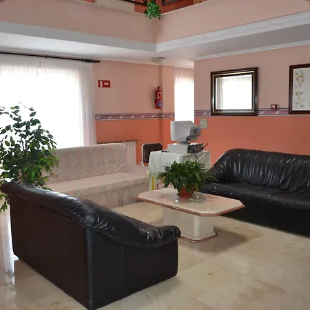 Avenida Iii 2*