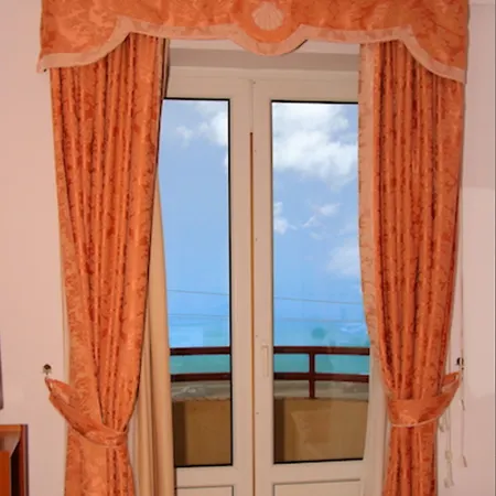 酒店 Avenida Iii 比利亚丹戈斯德尔帕拉莫