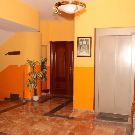 Hotell Avenida Iii 2*