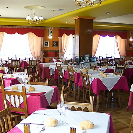 Avenida Iii Hotell 2*