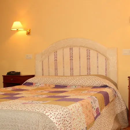 Avenida Iii ויידנגוס דל פארמו