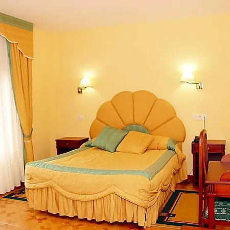 Avenida Iii Hotel Villadangos del Paramo
