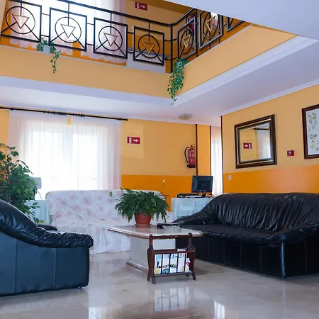 Hotell Avenida Iii 2*