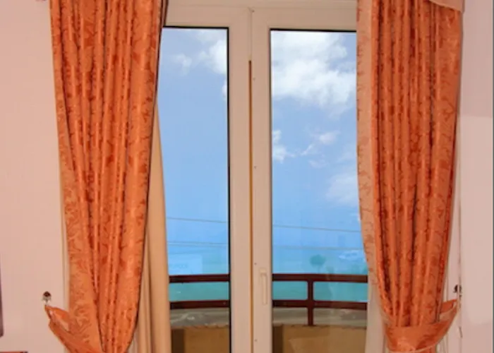 Hotel Avenida Iii Villadangos del Páramo