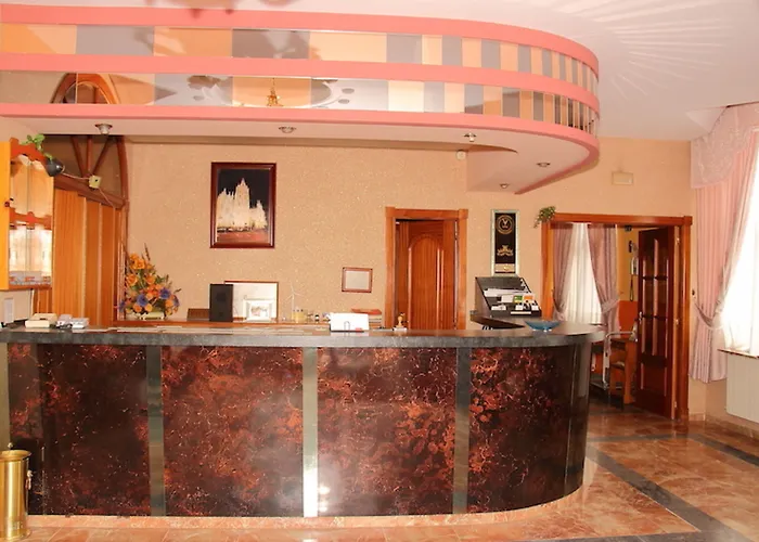 Avenida Iii Hotel 2*