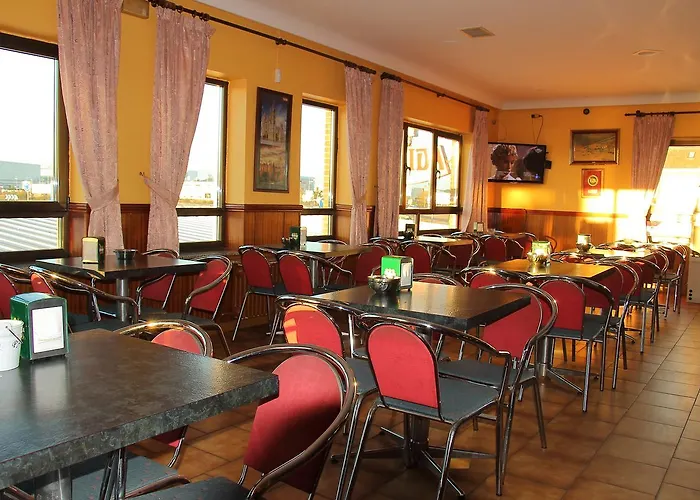 Avenida Iii Hotel 2*