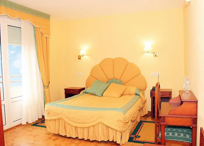 Hotel Avenida Iii 2*