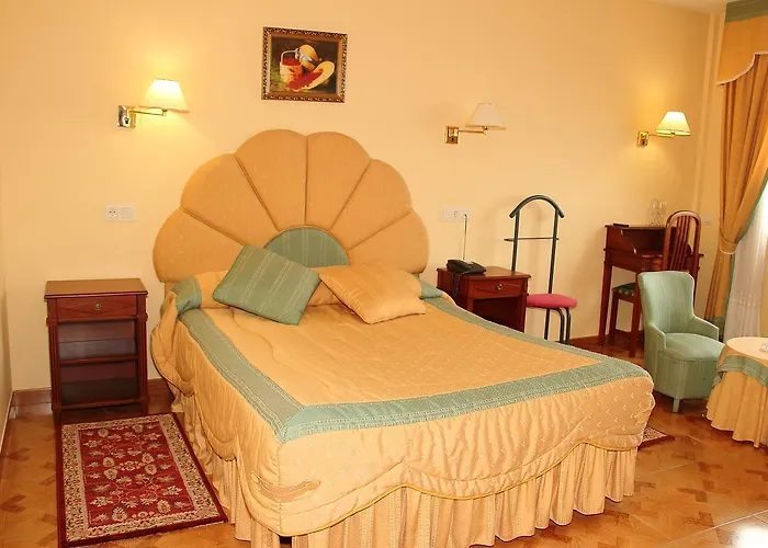 Avenida Iii 2* 비야당고스 델 파라모